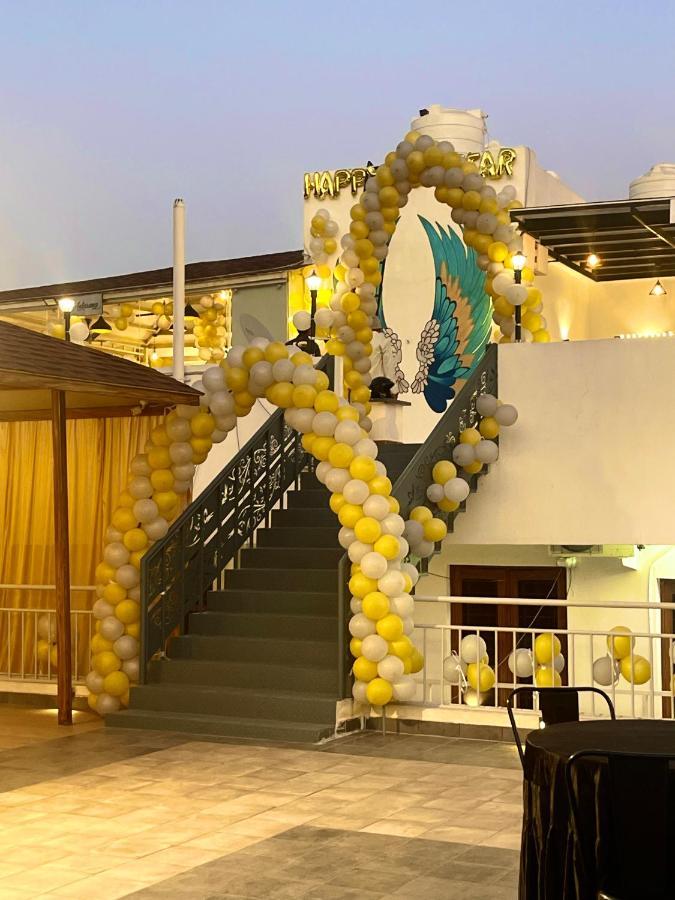 Peacock Hill Homestay Бопал Екстериор снимка